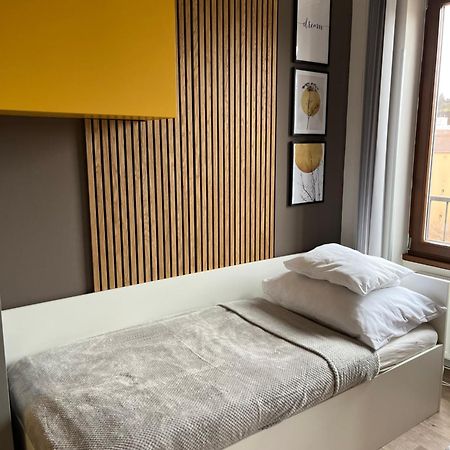 Yellow Apartment Deluxe Brno Zewnętrze zdjęcie